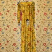 Mata A Gigantessa 2010. Inchiostro serigrafico e acrilico su stoffa 240X120 cm